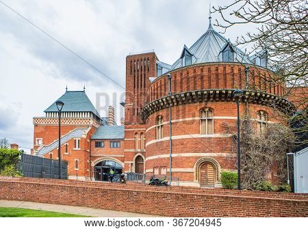 Stratford Upon Avon, Uk - April 30, 2018: Facade Of The Royal Shakespeare Theatre In Stratford Upon 