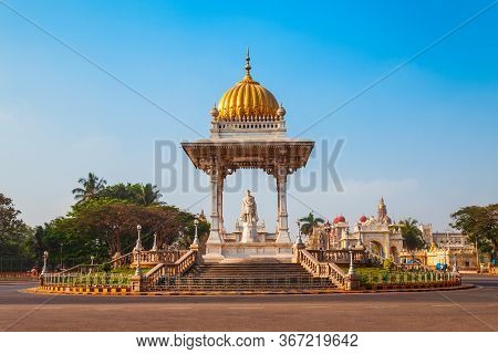 Statue Of Maharaja Chamarajendar Wodeyar King In The Centre Of Mysore City In India