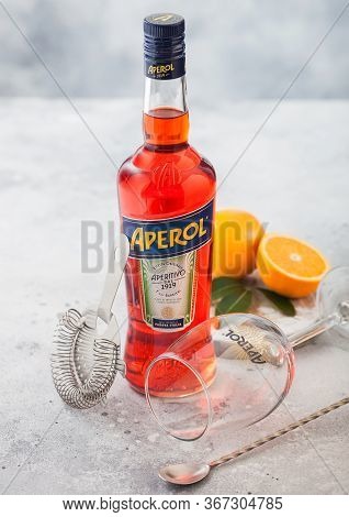 London, Uk - May 20, 2020: Bottle Of Aperol Aperitivo Summer Cocktail Drink With Empty Glass And Ora