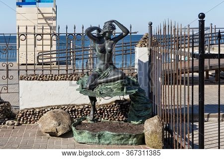 Zelenogradsk, Kaliningrad Region, Russia - April 02, 2019: Sculpture Of A Naked Woman On The Baltic 