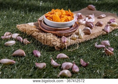 Crispy Garlic Chip For Appetizers. Chopped Garlic, Cooked In Oil Until Crispy, Crunchy, And Golden B