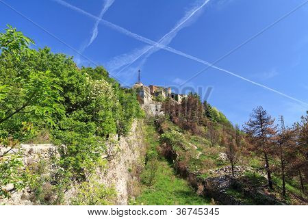 Sperone Kalesi, Genova