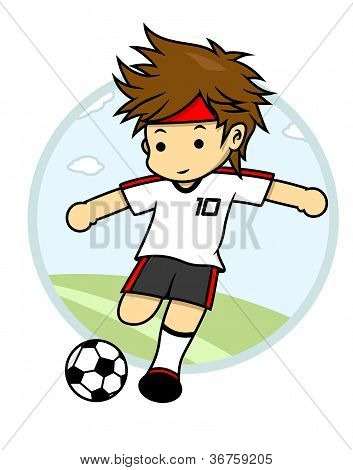 Joueur de football numéro 10 tente de frapper le ballon sur le terrain