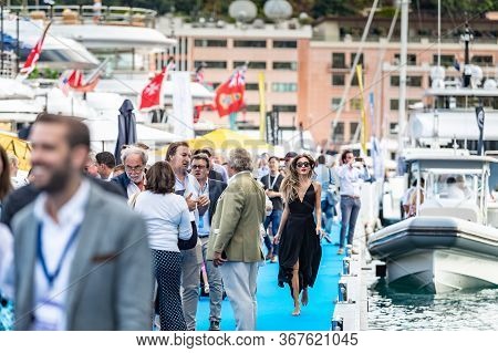Monaco, Monte-carlo, 27 September 2019: The Elegant Girl Dressed In An Evening Dress Of Black Color 