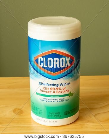 Clorox Wipes Is A Product In A Green Plastic Container To Use During The Covid 19 Pandemic