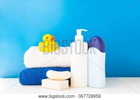 Baby Bath Products, Baby Care, Yellow Rubber Duck For Bath Games. Soap Bubbles, Bath Foam, Soap Bubb