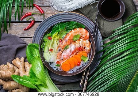 Asian Bee Hoon, Bihun Soup With Shrimp, Prawn, Rice Noodles