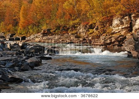 Acqua che scorre