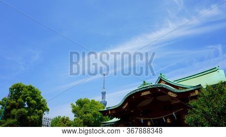 Tokyo / Japan - May 05, 2019: Nice Weather In Tokyo. Blue Sky. Main Building, Kameido Tenjin Shrine.