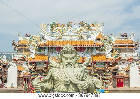 Chonburi, Th - 5 April 2020 : Giant Guan Yu Statue, Kwnao Fighter In The History Of China, Statue Of