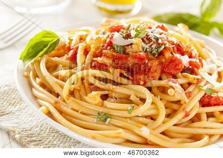 Hjemmelavet Bucatini Amatriciana Pasta