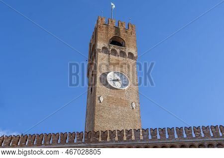 Beautfiful Piazza Dei Signori Is The Palazzo Dei Trecento. Watch Tower In The City Center Of Treviso
