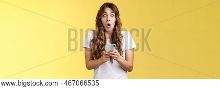 Shocked Impressed Speechless Girl Say Wow Curly Hairstyle Stare Camera Astonished Hold Smartphone Re