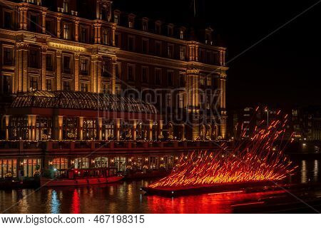 12  Decembar 2022, Amsterdam, Netherlands,  View On Amsterdam During The Light Festival In The Nethe