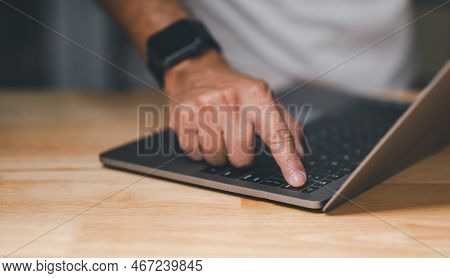 After Click Saving All Business Work Use Your Finger To Press The Button To Turn It Off For Close Si