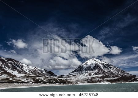 Deserto e montagna sull'Altiplano, bolivia