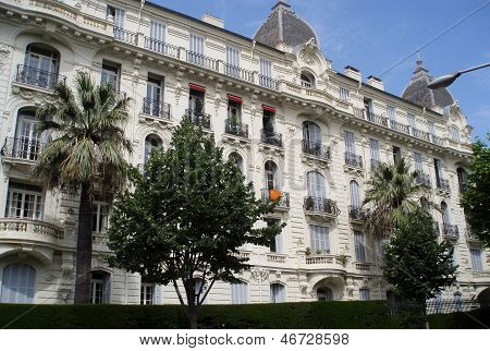 Building in Nice