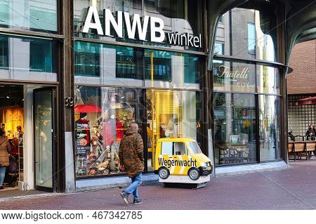 Den Haag, Netherlands - November 01 2021: A Road Side Assistance Store On The Main Street Of A Dutch