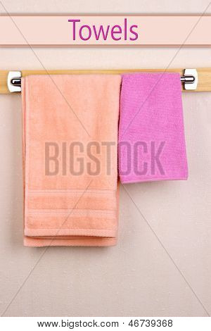 Enine odasında banyo Havlu