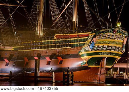 15  Decembar 2022, Amsterdam, Netherlands,  View On Amsterdam During The Light Festival In The Nethe