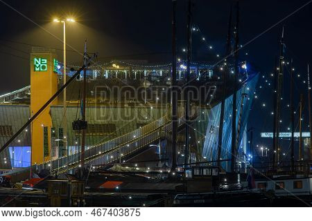 15  Decembar 2022, Amsterdam, Netherlands,  View On Amsterdam During The Light Festival In The Nethe