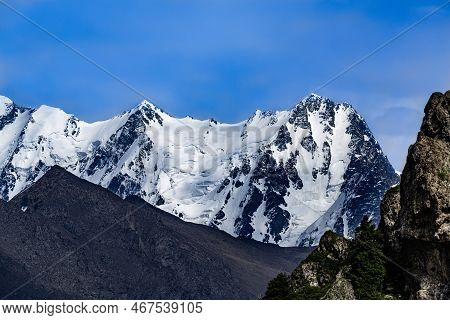 Bogda Peak Snow Mountain In Summer - Tianchi Scenic Spot In Tianshan Mountains, Xinjiang, China