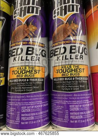 Grovetown, Ga Usa - 09 11 22: Grocery Store Hot Shot Bed Bug Killer