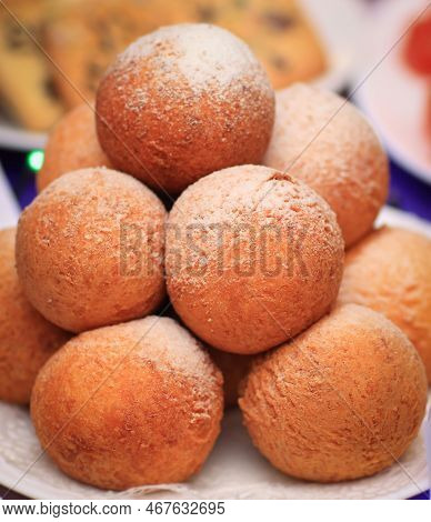 Close Up. Young Biessmann By Showing Ads. Isolated On