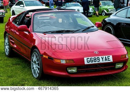 Bath, Uk, June 19, 2022: A 1990 Toyota Mr2, Reg No: G689 Yae At The Bath Festival Of Motoring 2022.