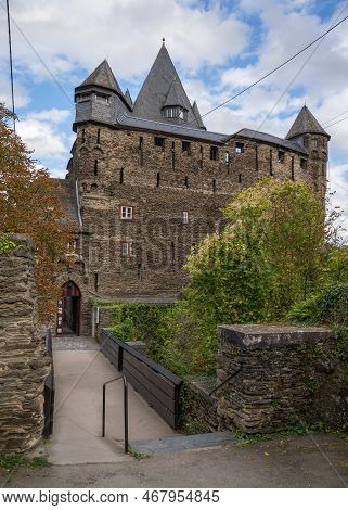 Bacharach, Germany - October 5, 2021: Panoramic Image Of Stahleck Castle Close To The Rhine River On