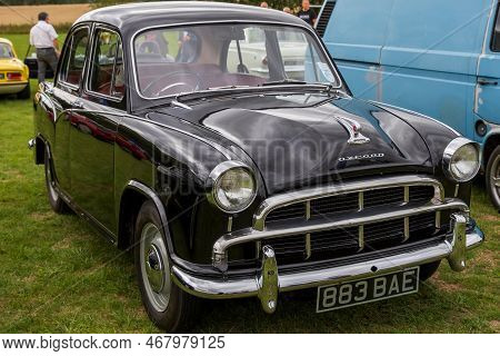 Camerton, Uk: August 11, 2019: A 1957 Morris Oxford, Reg No: 883 Bae At The Norton Radstock Classic 