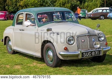 Camerton, Uk: August 11, 2019: A 1956 Rover 90, Reg No: Suc 871 At The Norton Radstock Classic Vehic