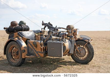Vojenská motorka