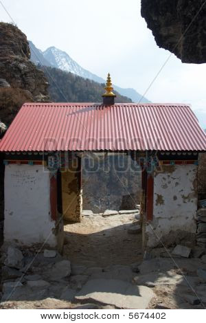 Lille buddhistisk tempel på Everest Trek, Nepal