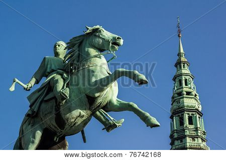 Bishop Absalon Statue