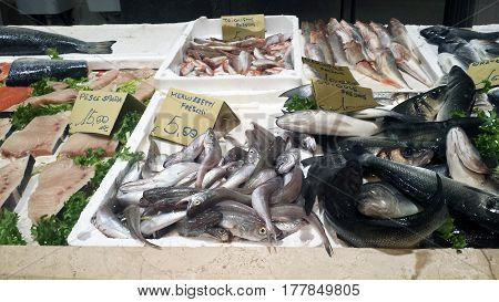 Cagliari, Italia - 22 March, 2017: Traditional Fish Market Stall Full Of Fresh Orata, Sea Bass, Red