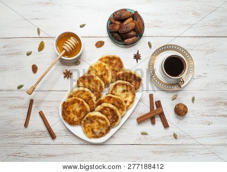 Arabic Sab Al Qafshah - Cheese Pancakes With Honey And Dates.