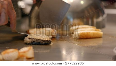Teppanyaki in restaurant