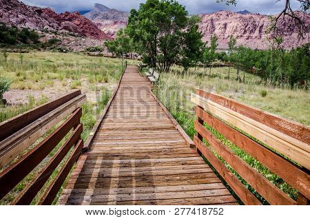 Boardwalks And Hiking Trails In The Red Rock Canyon National Conservation Area, Calico Basin Divisio