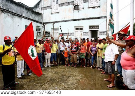 Itajuipe, Bahia / Brazil - January 11 2012: Member Of The Landless Movement - Mst - Visas During A D