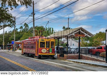 Tampa, Florida, Usa - January 11, 2020 : Teco Line Streetcar Operating From Tampa Bay To The Histori