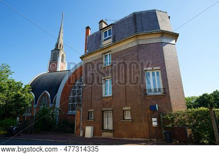 Saint-stanislas-des-blagis Is A Church That Was Built From 1934 Until 1936. The Project Is Located I