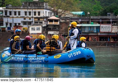 Rishikesh, Haridwar, India - Circa 2023: Man Standing In The Front Of Inflatable White Water Raft Sh