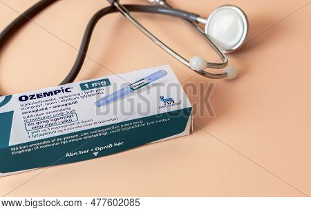 Ozempic Insulin Injection Pen Or Insulin Cartridge Pen For Diabetics. Medical Equipment For Diabetes