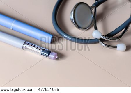 Insulin Injection Pen Or Insulin Cartridge Pen For Diabetics. Medical Equipment For Diabetes Parient