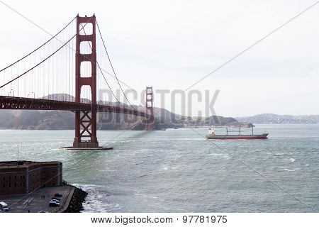 Golden Gate Bridge