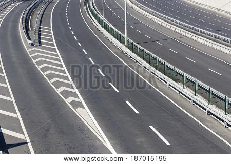Multiband asphalt track removed from bridge height