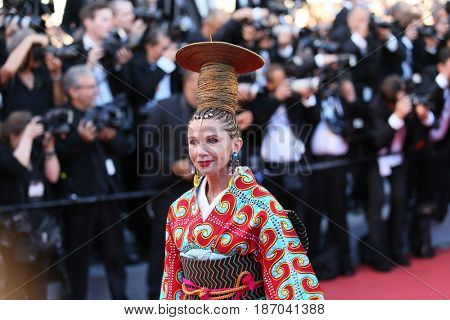 Victoria Abril attends the 'Ismael's Ghosts (Les Fantomes d'Ismael)' screening and Opening Gala during the 70th annual Cannes Film Festival at Palais  on May 17, 2017 in Cannes, France.