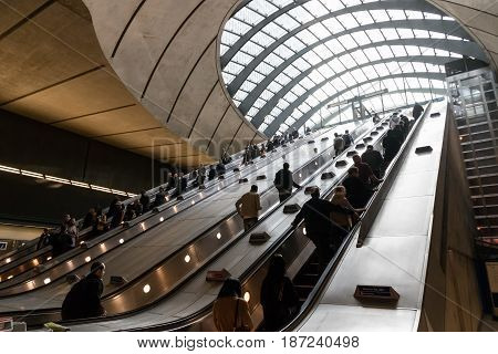Canary Wharf Tube Station During The Rush Hour