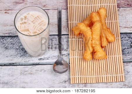 Soybean Milk Filling Jelly ,cereal And Grain Served With Deep-fried Dough Stick As Patongko